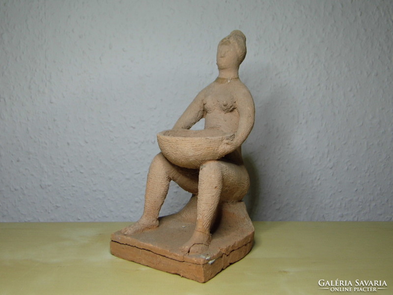Id. Tolvaly Ernő egyedi terrakotta figura 1 FORINTOS aukció nincs minimál ár! 2.