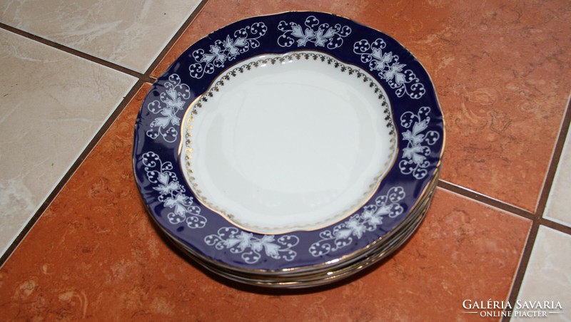Zsolnay Pompadour 2. süteményes tányér 3 db.