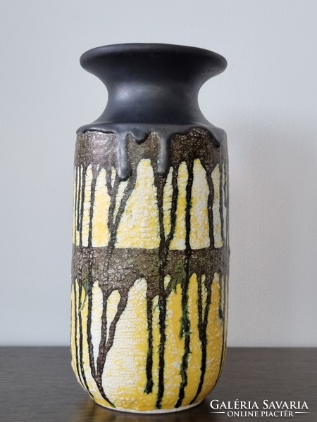 Iparművészeti,jelzett kerámia váza-70-es évekbeli,ritka darab