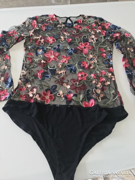 Embroidered casual top bodysuit, size s