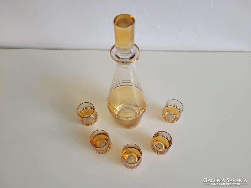 Retro régi cseh üveg italos készlet arany színű csíkos likőrös dugós üveg pohár 6 db mid century