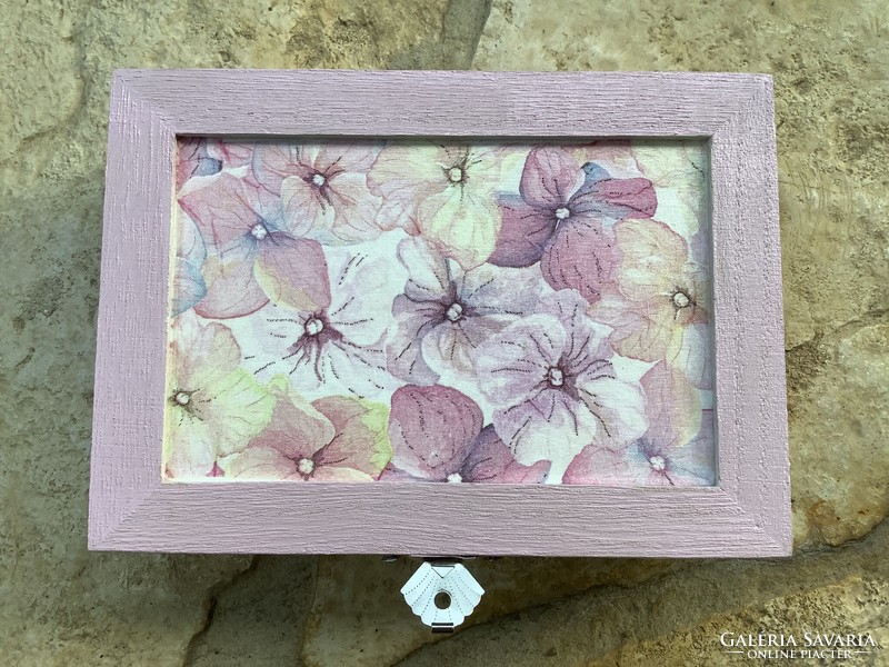 Decoupage rózsaszín virágmintás tükrös díszdoboz kincsesláda doboz