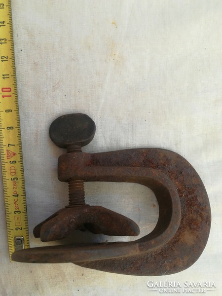 Old claw clamp