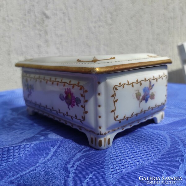 Antique porcelain bonbonier sugar box. Kpm berlin luxury brand. Kőnigliche porzellan manufaktur berlin