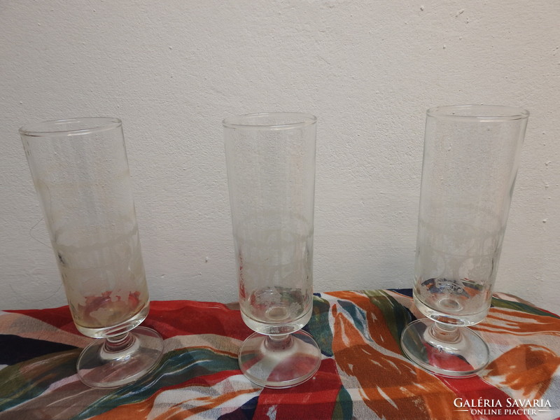 Szecis csiszolású talpas üveg pohár 3 db