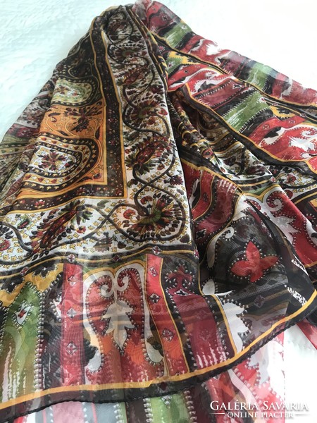 Silk and viscose cloth, 135 x 135 cm, new