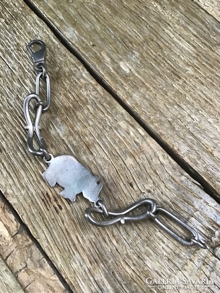 Régi ezüst karkötő tűzzománccal díszített rinocérosszal