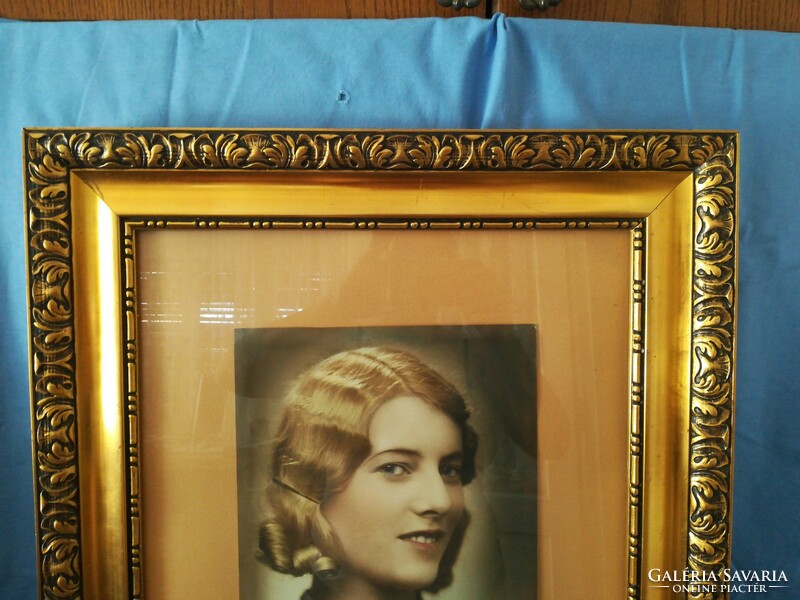 Laminated frame with a photo taken in the 1930s