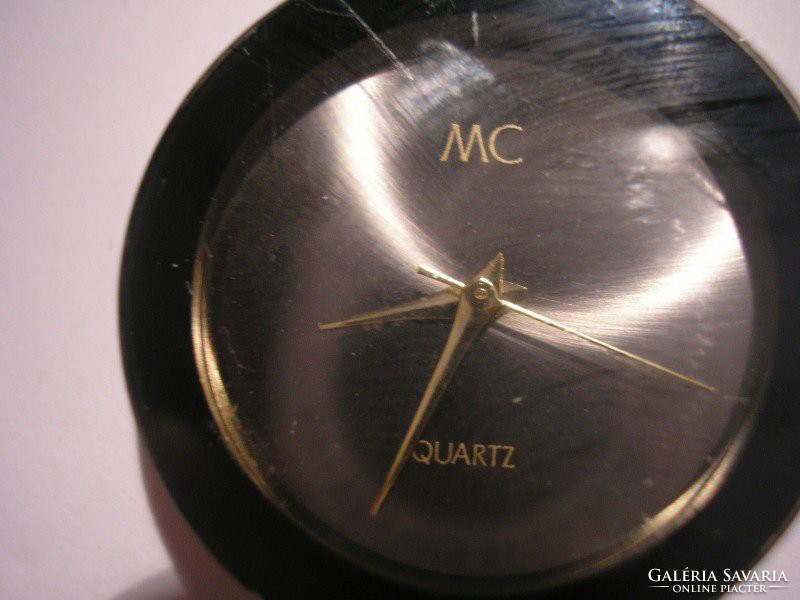 Mc Quartz Működő óra Fekete Szíjjal