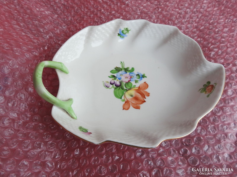 Herend leaf floral pattern offering bowl