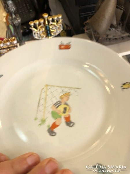 Zsolnay porcelain children's tableware, light rail, 4 pieces.
