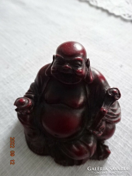 Nevető buddha szobor, anyaga gyanta, kézműves munka, magassága 4,5 cm. Vanneki!