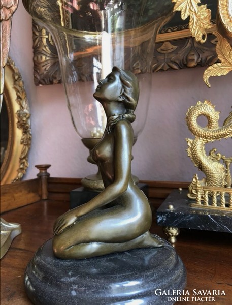 Női akt - bronz szobor