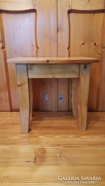 Small pine foot stool