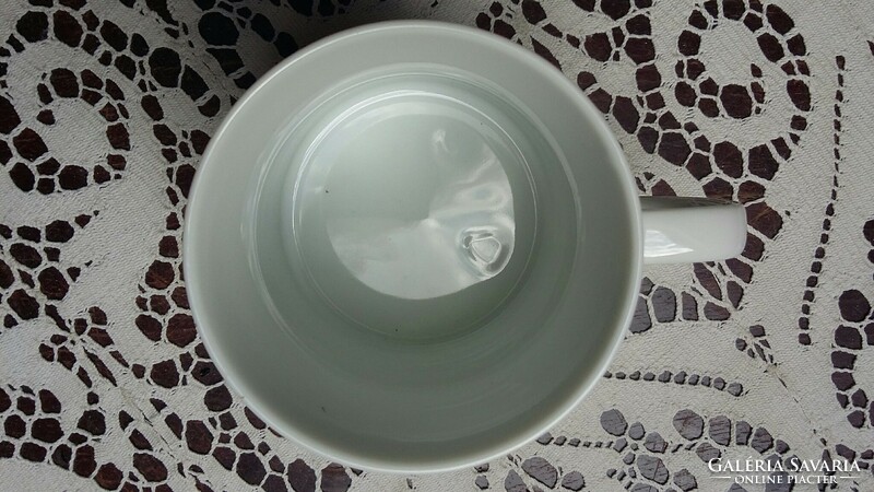 Siaki porcelain mug with rose pattern