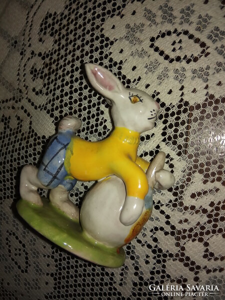 Porcelain egg-painting bunny souvenir, souvenir nipp