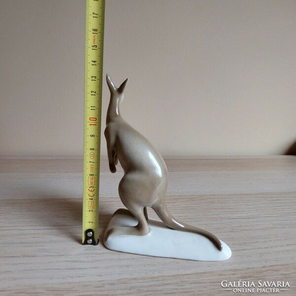 Ritka gyűjtői Balogh Béla Hollóházi kenguru figura