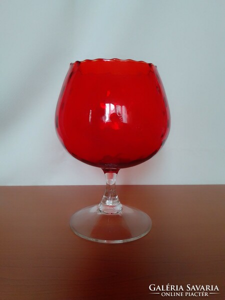 Csodaszép nagyméretű hatalmas vörös-bordó élénk színes fújt üveg talpas kehely, hibátlan