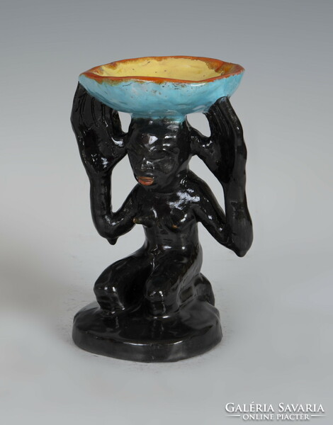Weave l. With sign - negro figure holding a bowl
