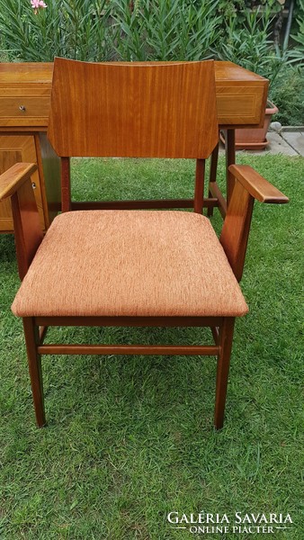 Mid century design karfás szék eladó
