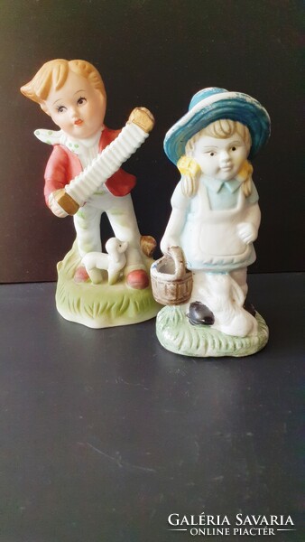 2 régi, porcelán figura. Fiú és lány külön külön és együtt is eladók. 500Ft./db.