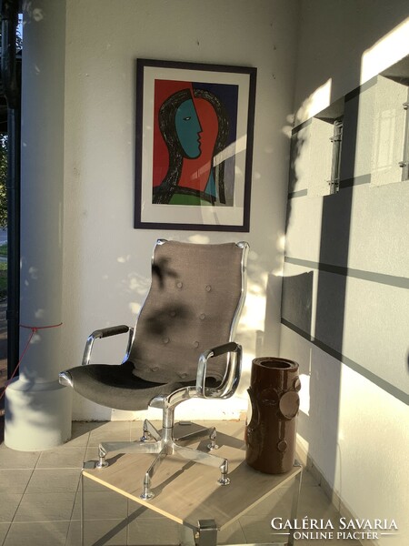 Iconic series! Szedleczky Rudolf retro szék. luxus irodákba ajánlom, a modern design kedvelőinek