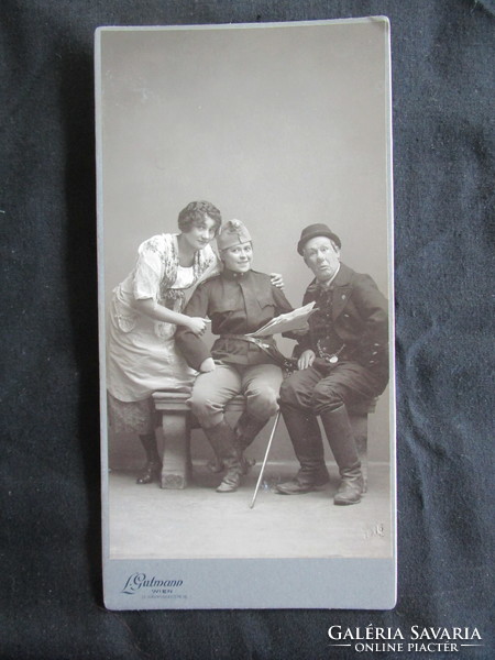 Cca. 1890 FOTÓ FOTÓGRÁFIA FÉNYKÉP MŰTERMI JELZETT KEMÉNYHÁTÚ O - MAGYAR MONARCHIA ÉLETKÉP