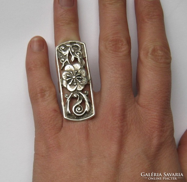 Extravagant, antique, floral silver ring