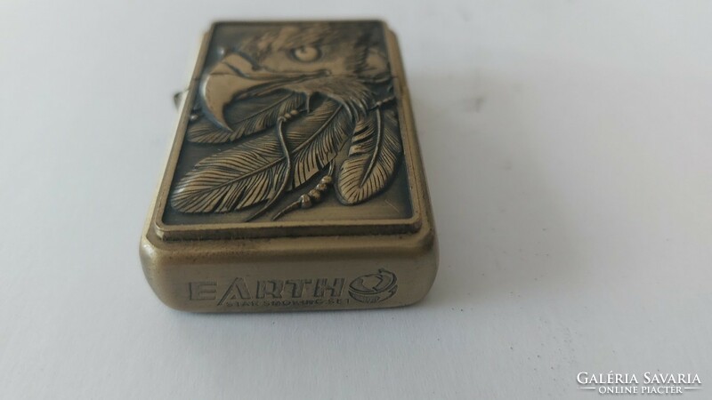 (K) cool petrol lighter, no petrol in it, gives a spark. 3.