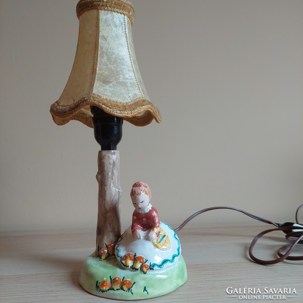 Retro ceramic table lamp