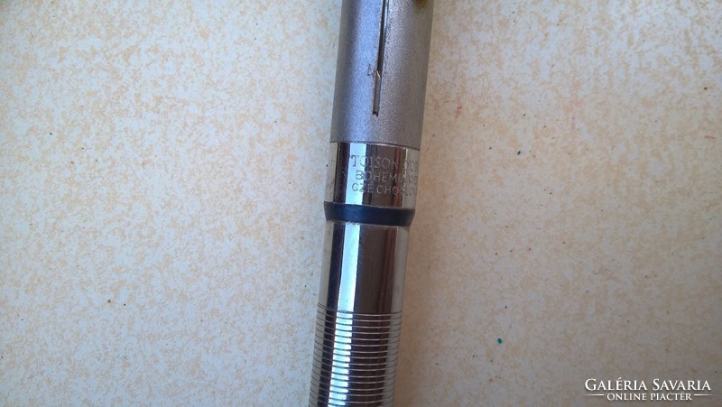 (K) very rare Czechoslovak 4-color ballpoint pen toison door