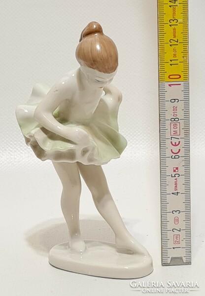Hollóházi balerina porcelán figura (2372)