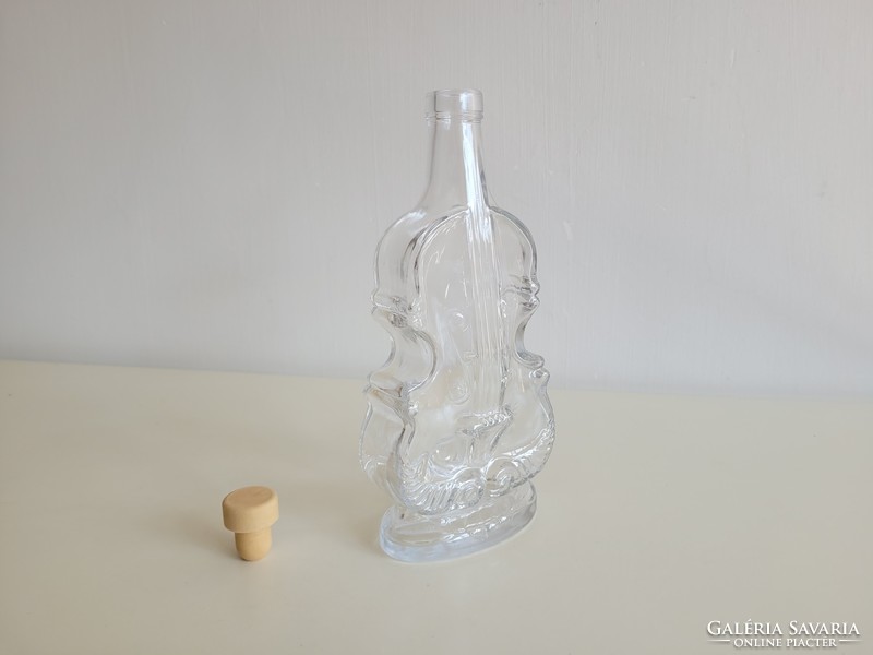 Retro régi hangszer hegedű alakú üveg palack