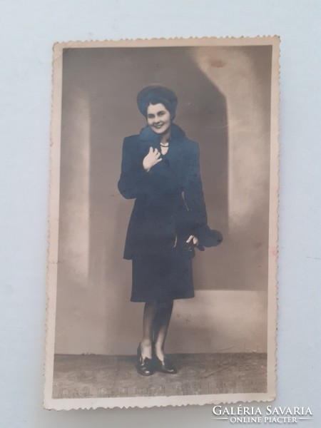 Old female photo circa 1930 vintage photo
