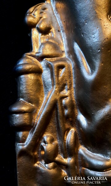 Dt/163 - sacred beard ball, gilded bronze wall decoration