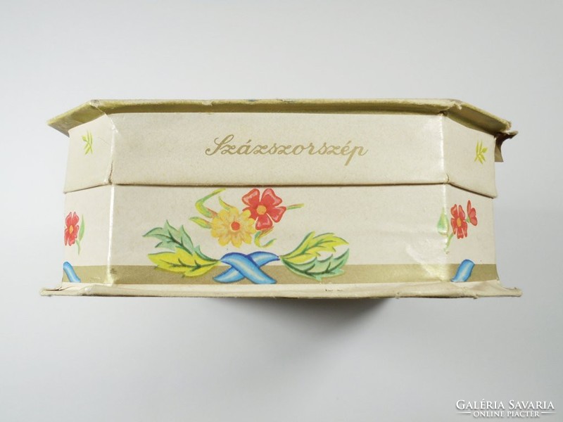 Retro daisy bonbon paper box - Danube chocolate factory - from the 1970s