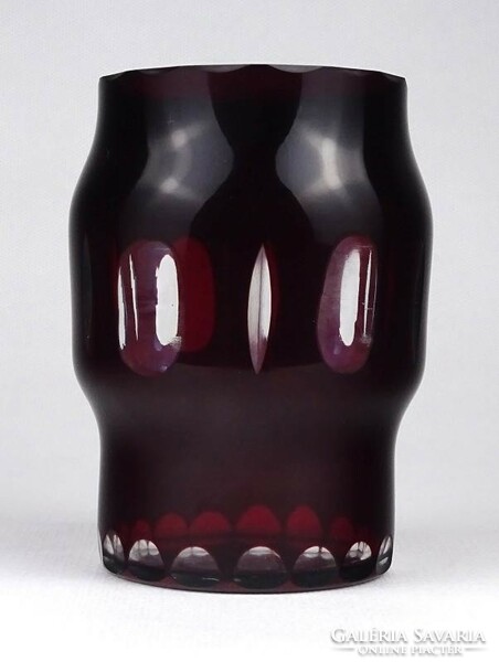 1K675 old burgundy colored polished glass vase 11 cm