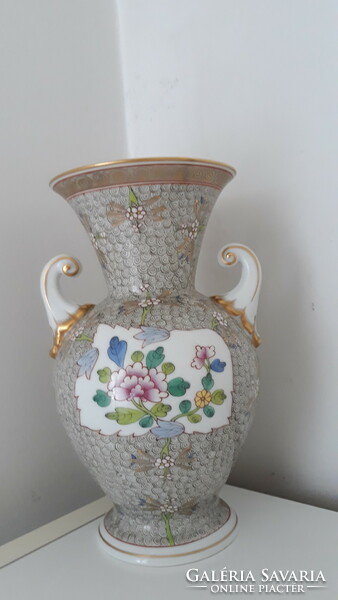 Herendi cubash patterned vase