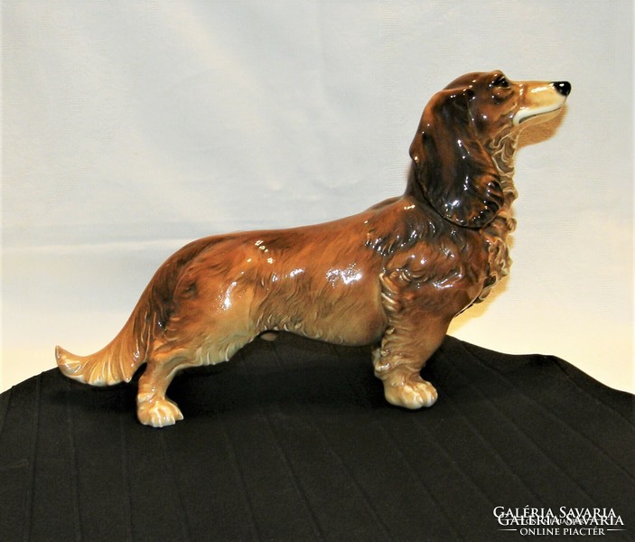 Tacskó kutya nagyméretű Ens porcelán - 27 cm