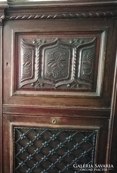 Antik angol szekrény