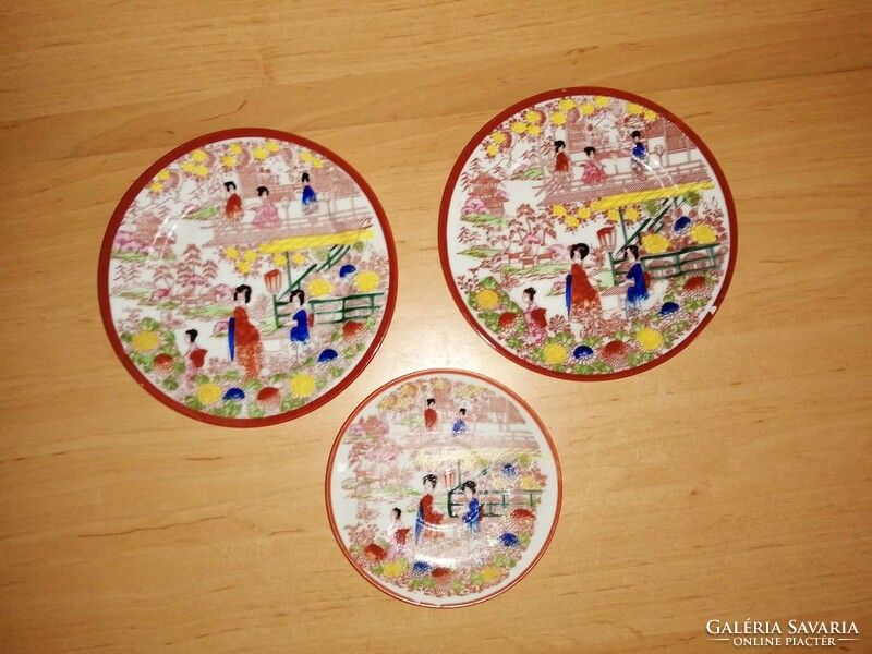 Oriental eggshell porcelain geisha small plates (2p)