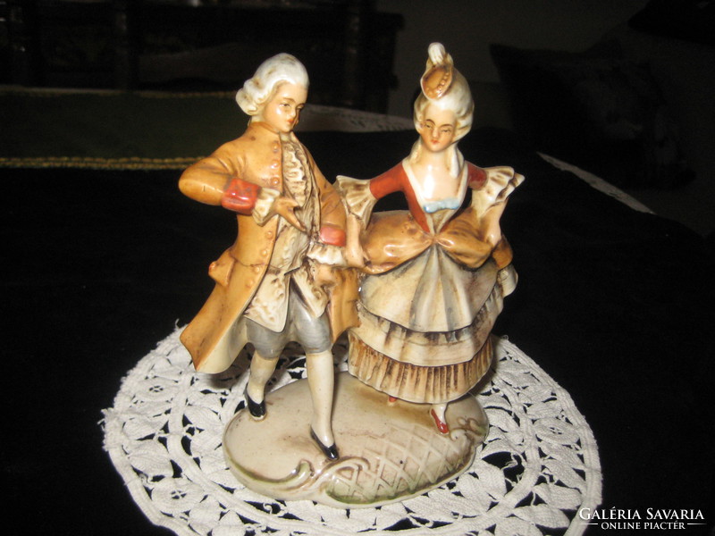 Barokk  pár   ,  szép német  porcelán  , 17 cm
