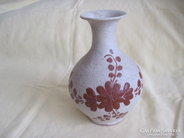 Ceramic vase 22 cm
