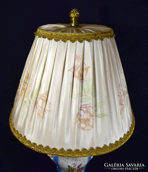 No. XIX A large bedside lamp with an antique porcelain and bronze body!