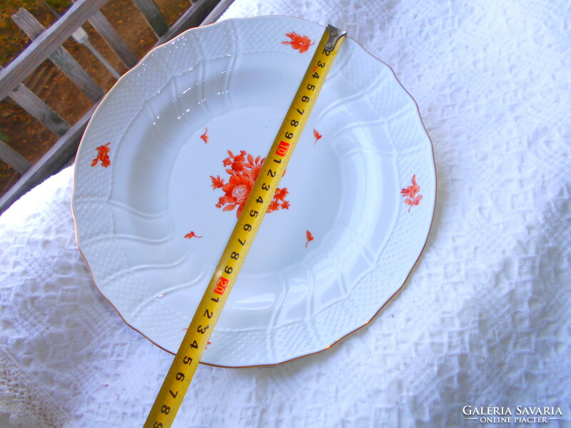 Ó Herendi tányér- masszába nyomott HEREND és címer jelzéssel  25  cm