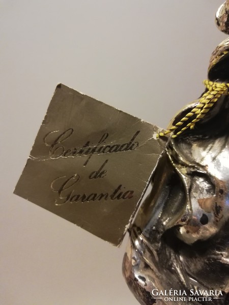 30 cm-es, antikolt , nehéz, fémszobor, certifikációval,  alabástrom aljzaton - lány virágokkal