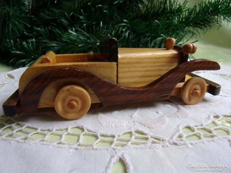 Wooden toy car/model 2.