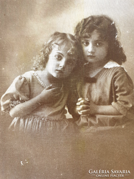 Régi gyerekfotó vintage fénykép kislányok