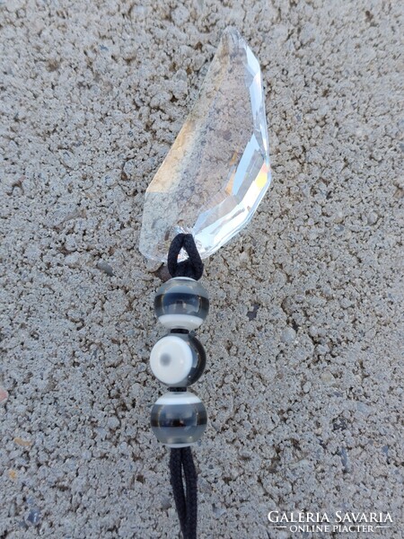 Swarovski  kristályos, üveggyöngyös  medál  ezüst szerelékes  zsinór láncon