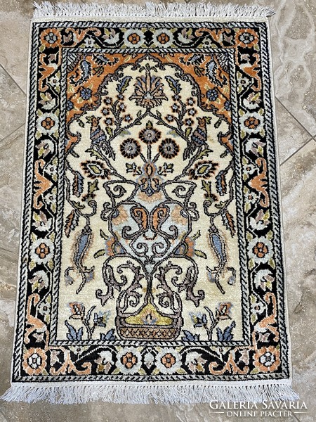 Cashmere white silk carpet 100x64cm